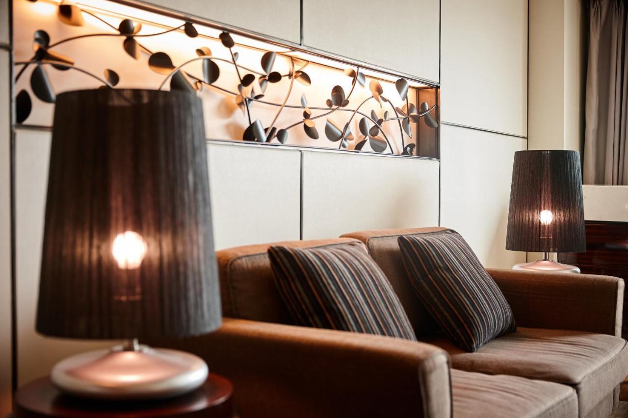Lotte Hotel Busan Exterior foto A room at the hotel