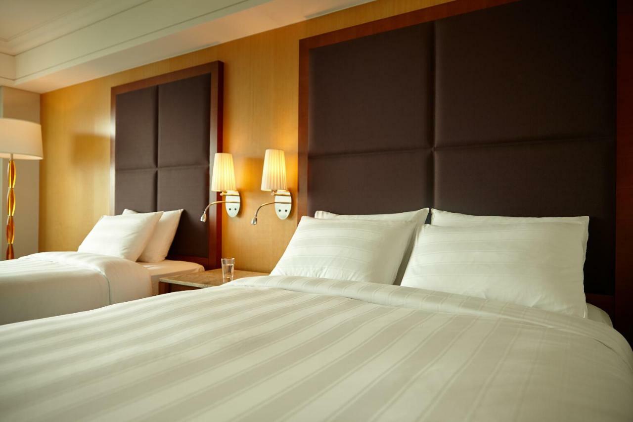Lotte Hotel Busan Exterior foto A room at the hotel